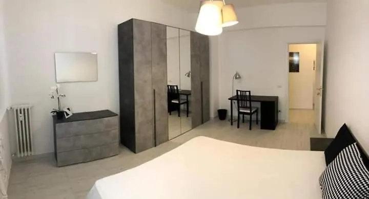 Realty Company Croce Apartment Rome