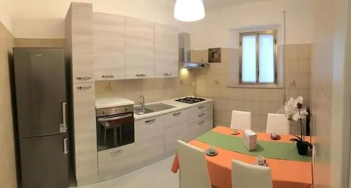 Realty Company Croce Apartment Rome