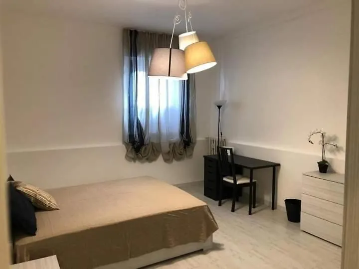 Realty Company Croce Apartment Rome