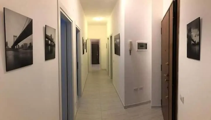 Realty Company Croce Apartment Rome Italy